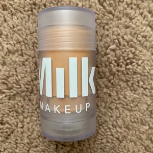 Milk blur stick